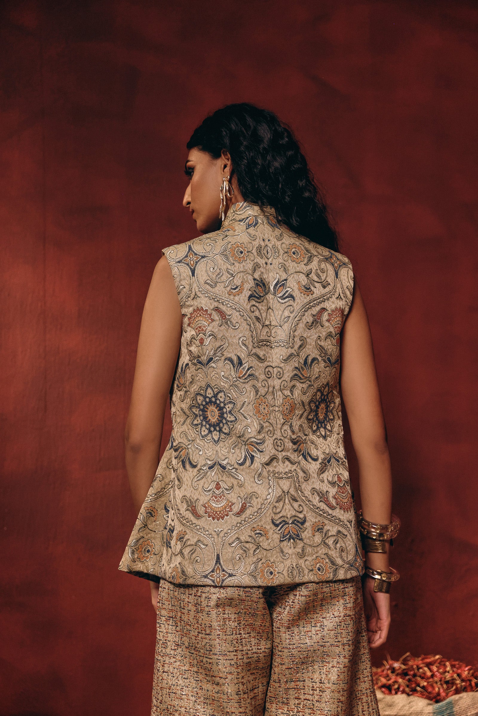 Ivara Co-ord set with wasit coat – Sheena Trehan